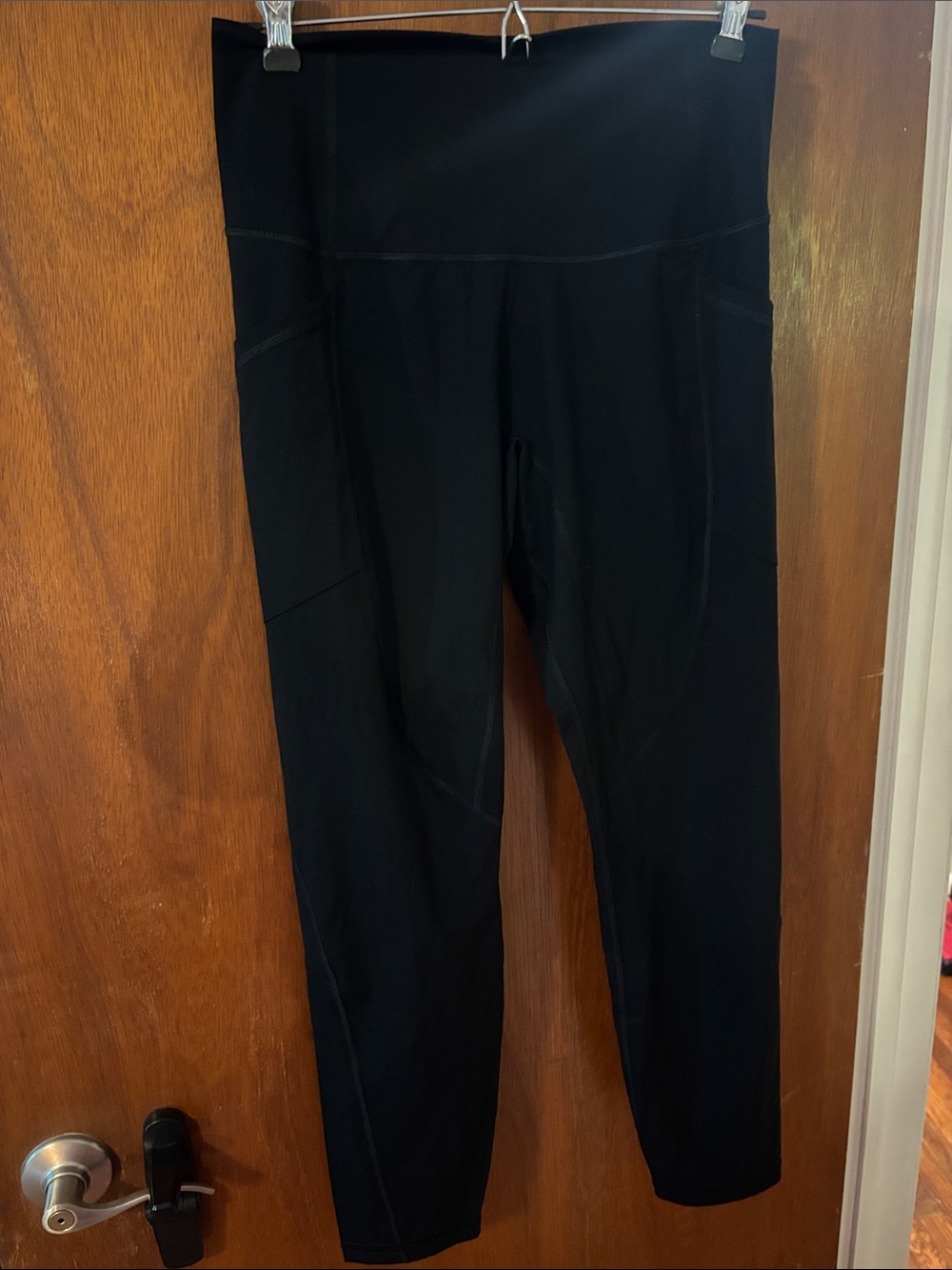 Everlane Perform Black High-Waist Active Leggings with Pockets!